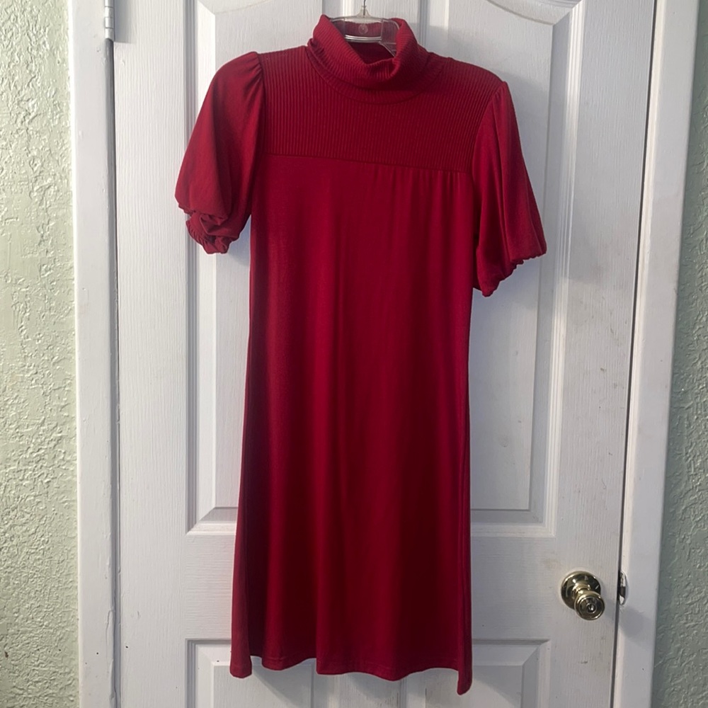 Cherry Red shortsleeved puff sleeve turtleneck midi dress size large